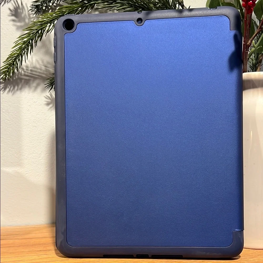 Blue Tablet Case for iPad 9.7 - 2018